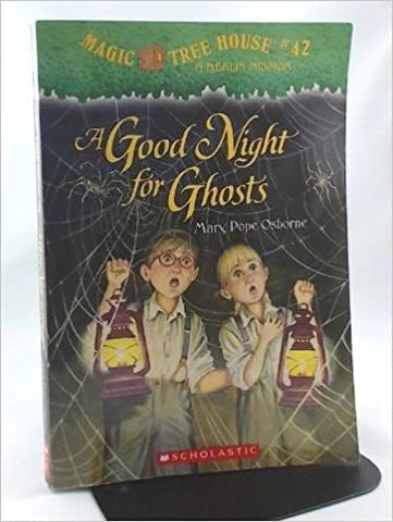 A Good Night for Ghosts (Magic Tree House #42)  (English)